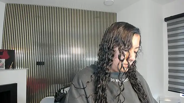 Snapshot of paulys_ chatting on June 26, 2026, 11:25 am paulys online show from June 26, 2026, 11:25 am