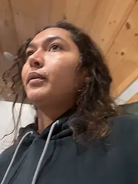 QueenNefertiti online show from February 24, 2026, 11:03 pm