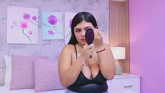 Snapshot of EmmaLeens chatting on March 27, 2026, 11:54 am EmmaLeens online show from March 27, 2026, 11:54 am