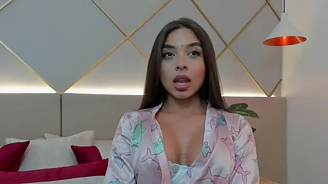 AnnyVega   online show from April 24, 2026, 9:39 pm