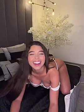 Snapshot of AnnyVega__ chatting on May 27, 2026, 1:57 am AnnyVega online show from May 27, 2026, 1:57 am