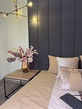 Snapshot of AnnyVega__ chatting on June 4, 2026, 9:32 pm AnnyVega online show from June 4, 2026, 9:32 pm
