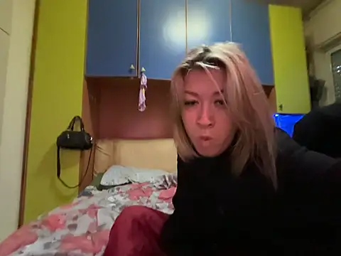 neutro1122 online show from April 1, 2026, 4:59 pm