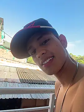 Snapshot of HarryGaze chatting on February 26, 2026, 1:10 pm HarryGaze online show from February 26, 2026, 1:10 pm