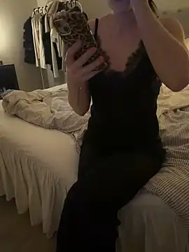 emspett08 online show from April 18, 2026, 7:58 pm