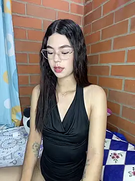 Snapshot of Nixieblaze chatting on May 26, 2026, 4:19 am Nixieblaze online show from May 26, 2026, 4:19 am