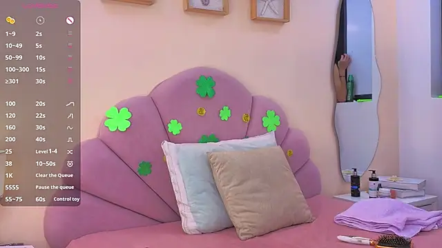 serena arias7 online show from March 18, 2026, 10:46 pm