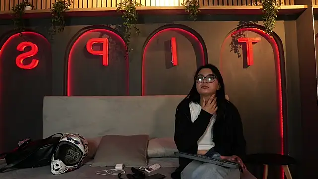 Snapshot of mekari_fox chatting on June 2, 2026, 11:18 pm mekari fox online show from June 2, 2026, 11:18 pm