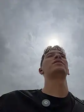 Snapshot of Thiago_Jones1 chatting on March 5, 2026, 4:03 pm Thiago Jones1 online show from March 5, 2026, 4:03 pm