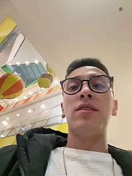 Snapshot of Thiago_Jones1 chatting on March 15, 2026, 3:12 am Thiago Jones1 online show from March 15, 2026, 3:12 am