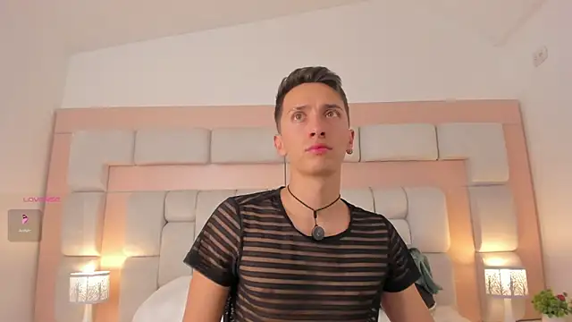 Snapshot of Thiago_Jones1 chatting on March 17, 2026, 7:50 pm Thiago Jones1 online show from March 17, 2026, 7:50 pm