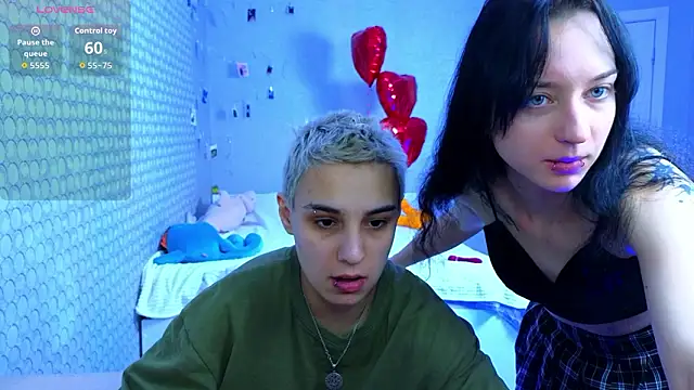 LuxuryLoverss online show from March 1, 2026, 11:12 am