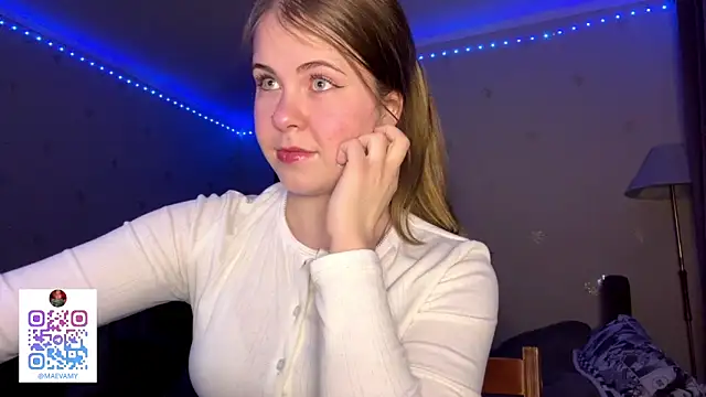 Snapshot of Amy_Maev chatting on March 20, 2026, 4:12 pm Amy Maev online show from March 20, 2026, 4:12 pm