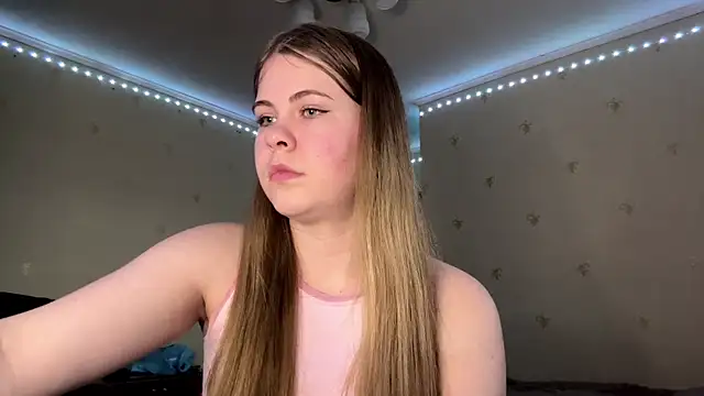 Snapshot of Amy_Maev chatting on March 27, 2026, 2:17 pm Amy Maev online show from March 27, 2026, 2:17 pm