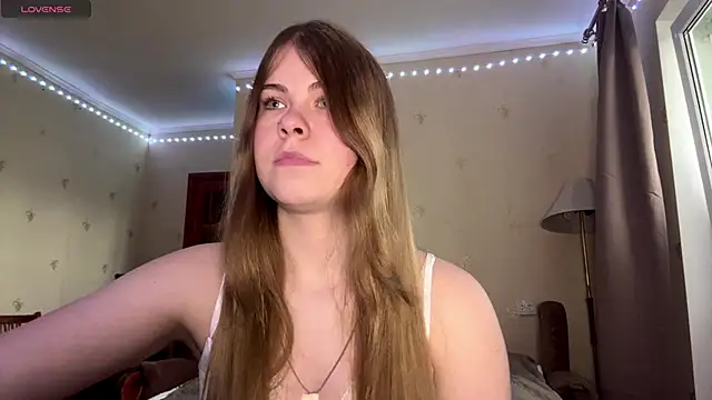 Snapshot of Amy_Maev chatting on April 15, 2026, 12:23 pm Amy Maev online show from April 15, 2026, 12:23 pm