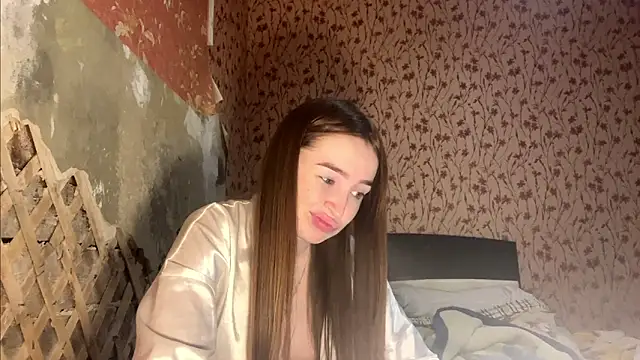 Hanna  Montanna online show from April 6, 2026, 3:57 pm