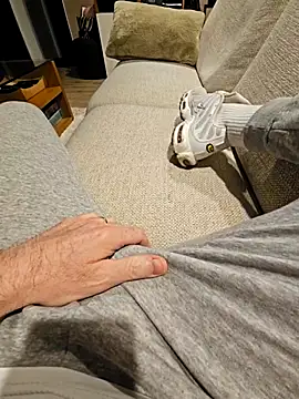 Snapshot of Kiffeur2Tn chatting on February 22, 2026, 11:03 pm Kiffeur2Tn online show from February 22, 2026, 11:03 pm