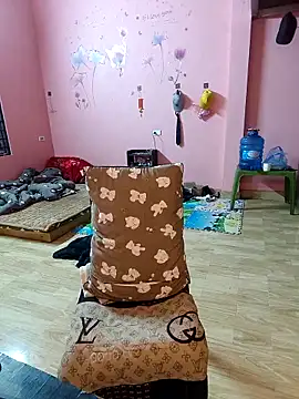 Snapshot of Myna5790 chatting on March 18, 2026, 11:24 am Myna5790 online show from March 18, 2026, 11:24 am