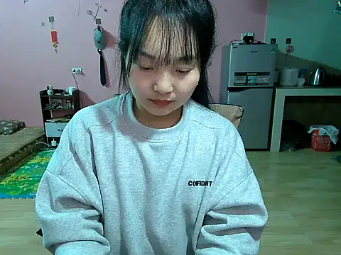 Snapshot of Myna5790 chatting on March 19, 2026, 11:47 am Myna5790 online show from March 19, 2026, 11:47 am