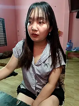 Snapshot of Myna5790 chatting on March 27, 2026, 11:26 pm Myna5790 online show from March 27, 2026, 11:26 pm