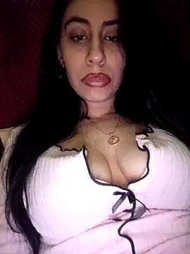 Snapshot of selena69k chatting on March 1, 2026, 8:22 pm selena69k online show from March 1, 2026, 8:22 pm