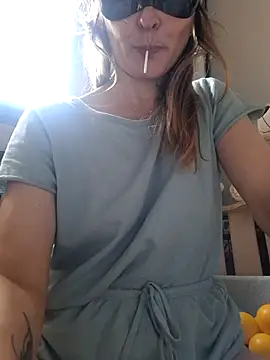 Snapshot of milffa chatting on June 15, 2026, 8:49 am milffa online show from June 15, 2026, 8:49 am