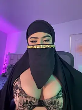 Snapshot of Yasmin_cute chatting on June 14, 2026, 1:02 pm Yasmin cute online show from June 14, 2026, 1:02 pm