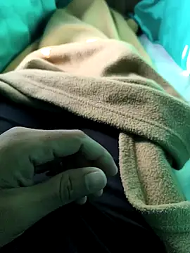 freakingcock27 online show from April 3, 2026, 2:53 am