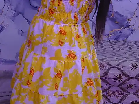 Snapshot of Aayesha-queen chatting on April 9, 2026, 4:01 am Aayesha-queen online show from April 9, 2026, 4:01 am