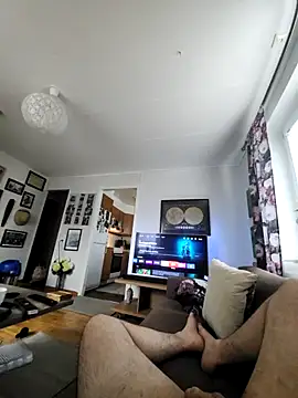 swecockforhead online show from April 19, 2026, 11:42 am