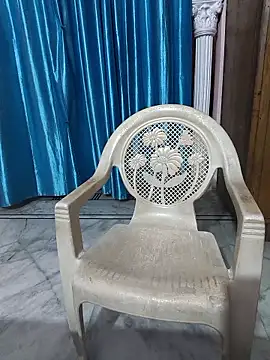 Moonae online show from April 15, 2026, 12:23 pm