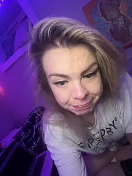 Snapshot of LaurenRae_x chatting on March 1, 2026, 2:46 am LaurenRae x online show from March 1, 2026, 2:46 am