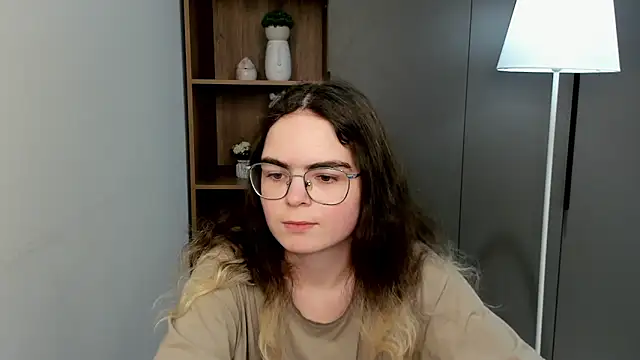 Snapshot of MyrlZangger chatting on February 25, 2026, 8:35 am MyrlZangger online show from February 25, 2026, 8:35 am