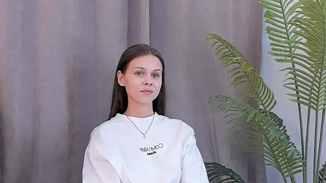 Snapshot of EarthaLevra chatting on February 24, 2026, 12:03 pm EarthaLevra online show from February 24, 2026, 12:03 pm