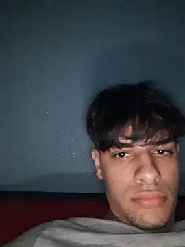 Snapshot of ilcazzone32 chatting on April 13, 2026, 9:31 pm ilcazzone32 online show from April 13, 2026, 9:31 pm