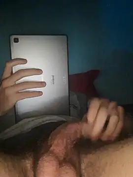 Snapshot of ilcazzone32 chatting on April 15, 2026, 9:04 pm ilcazzone32 online show from April 15, 2026, 9:04 pm