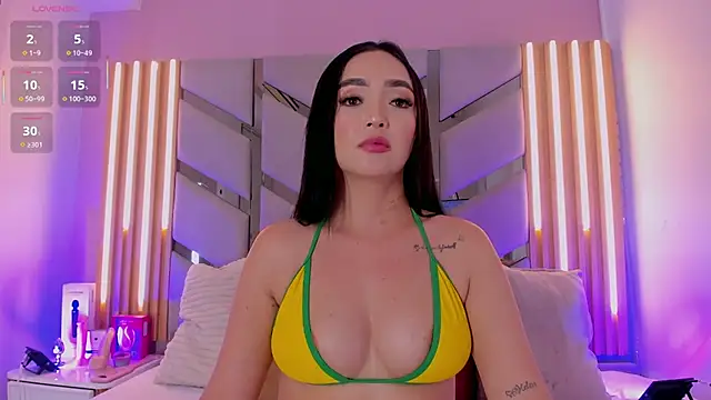 Samantha-Pardo online show from May 16, 2026, 8:18 pm