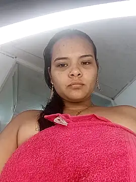 Snapshot of Emily_Rouse23 chatting on April 30, 2026, 8:48 pm Emily Rouse23 online show from April 30, 2026, 8:48 pm