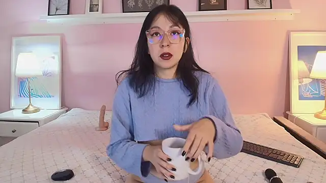 Snapshot of Abigailladyy chatting on April 11, 2026, 11:36 am Abigailladyy online show from April 11, 2026, 11:36 am