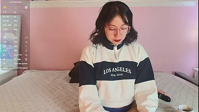 Abigailladyy online show from June 22, 2026, 11:40 am