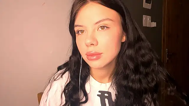 MichaeleStockon online show from February 28, 2026, 5:36 pm