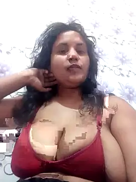 Snapshot of Mishu021 chatting on February 24, 2026, 10:46 am Mishu021 online show from February 24, 2026, 10:46 am