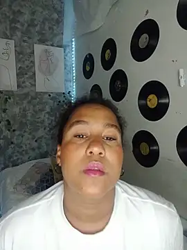 medusafox  online show from June 18, 2026, 4:46 am