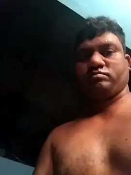 Romyo611 online show from April 19, 2026, 8:24 am