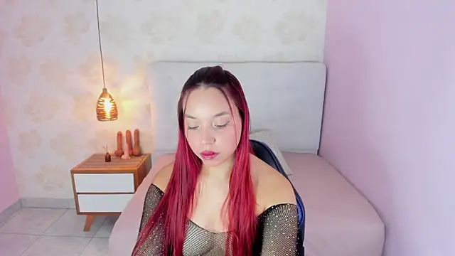 LUCIA KHAN online show from February 25, 2026, 7:34 pm