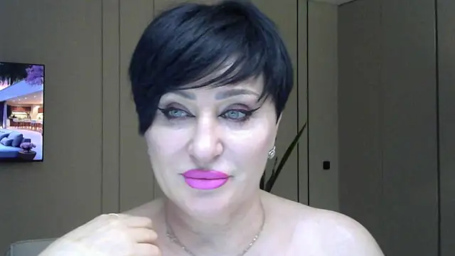 Snapshot of Kleotempt chatting on May 10, 2026, 8:14 pm Kleotempt online show from May 10, 2026, 8:14 pm