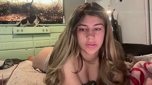 TheLexiLuvvr online show from February 24, 2026, 10:19 pm