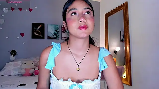 KimTaylorW online show from March 21, 2026, 3:00 am