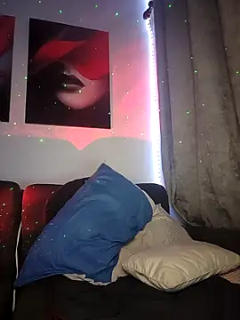 sashaaqueen online show from April 11, 2026, 3:55 am