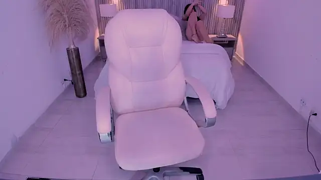 ANGIE-SMITH online show from April 3, 2026, 3:37 am